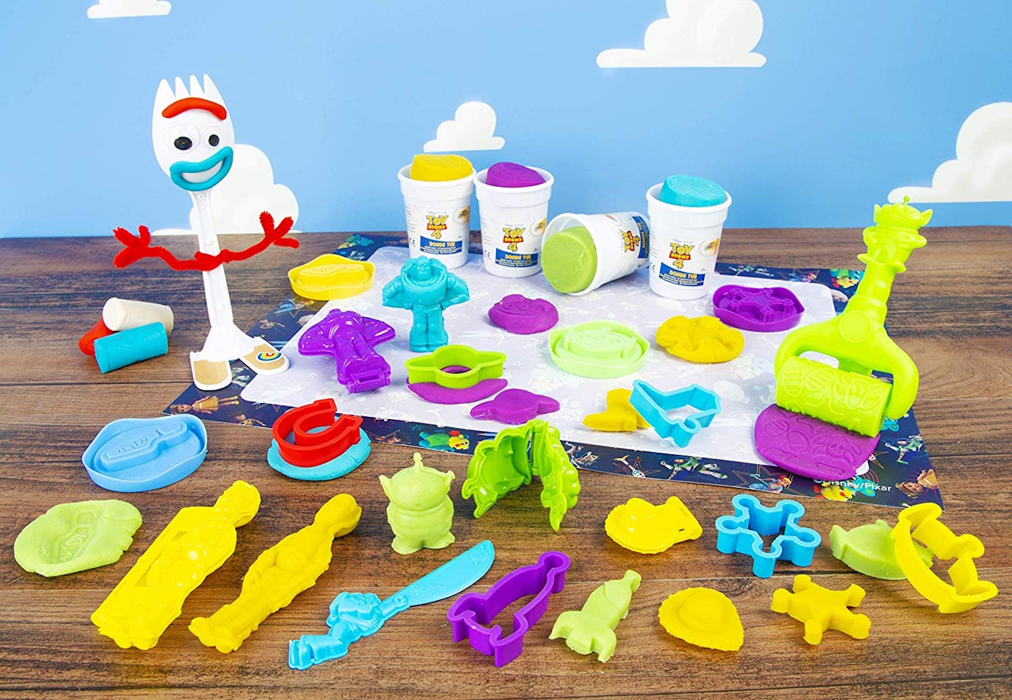 Disney Dough - Make Your Own Forky, £12.99
