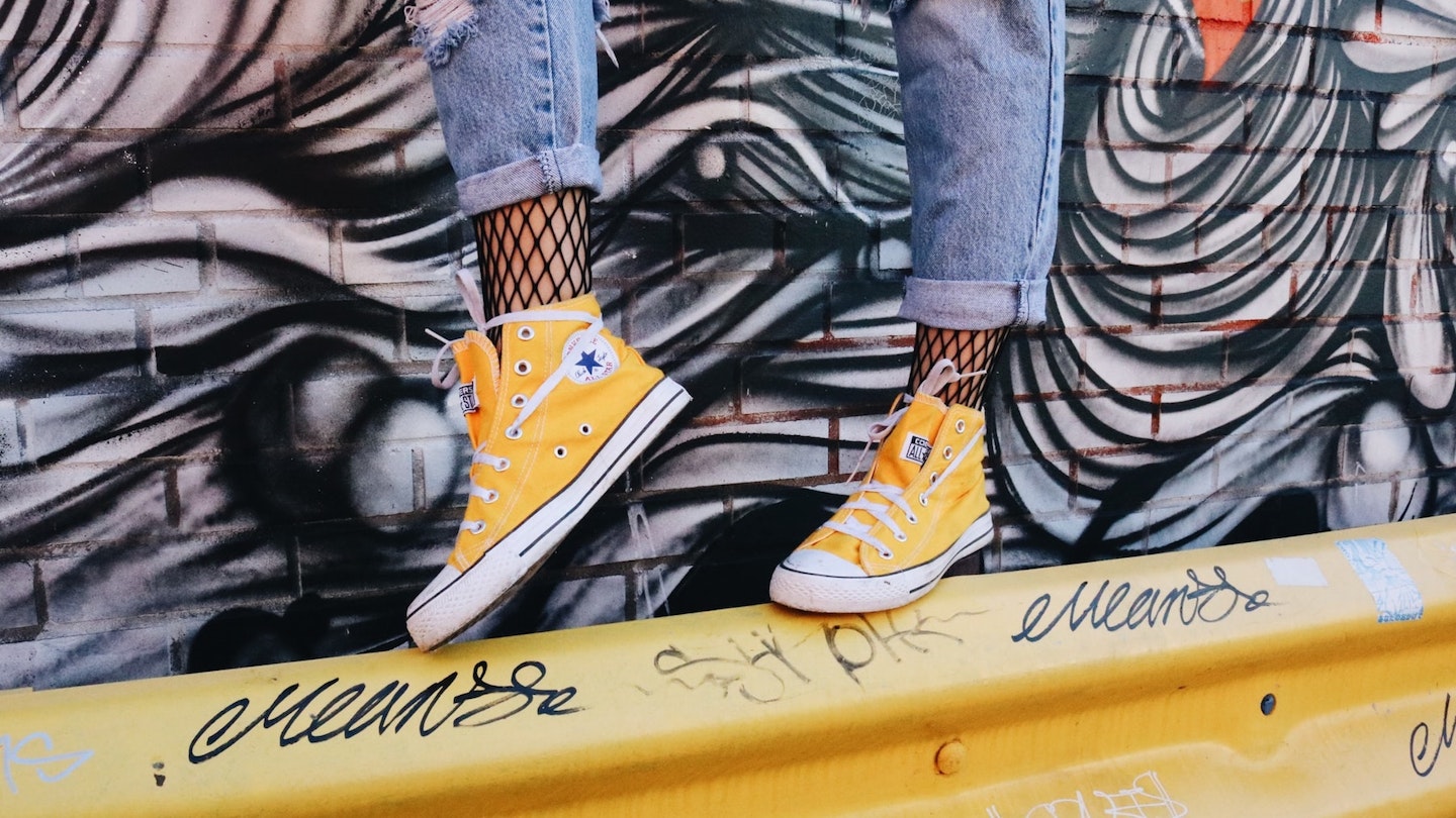 80s top fashion converse
