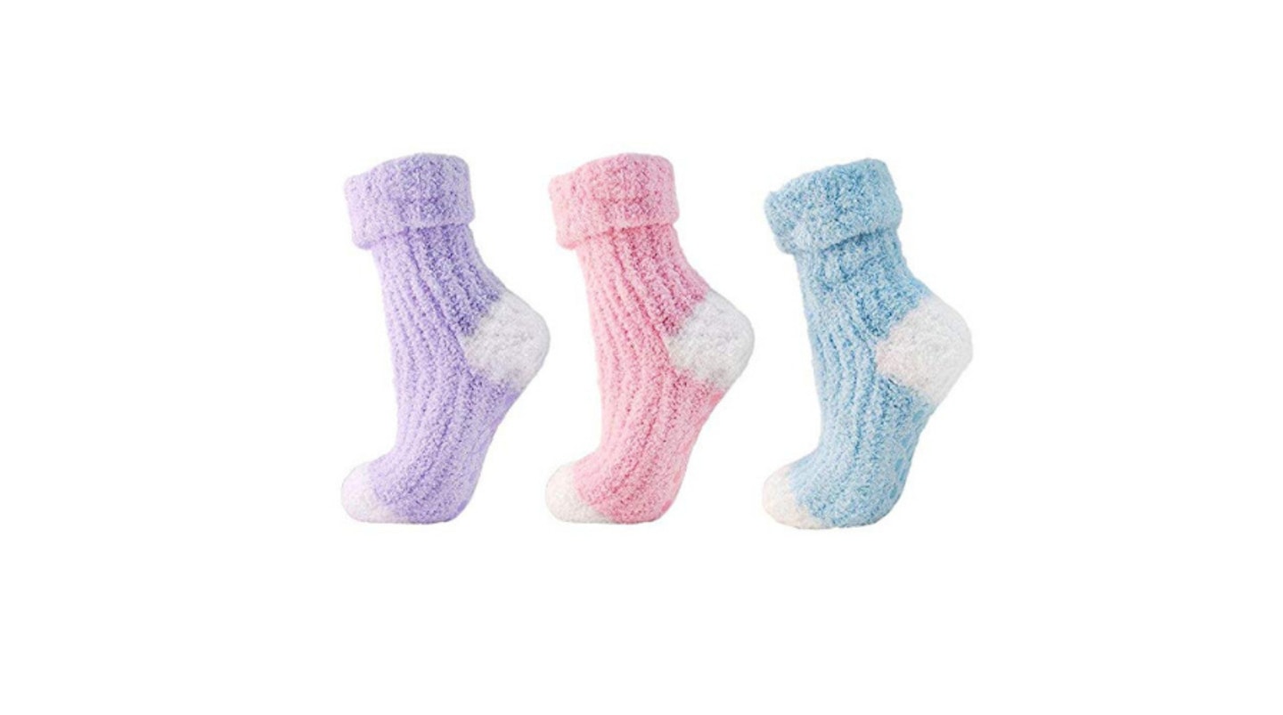 https://www.amazon.co.uk/Women-Fabulous-Fluffy-Soft-Slippers/dp/B01LYOSMZQ/ref=as_li_ss_tl?ie=UTF8&linkCode=ll1&tag=qheatarticle30-21&linkId=c8dbf94c5f4856bb2f32642e01e3c4fe&language=en_GB