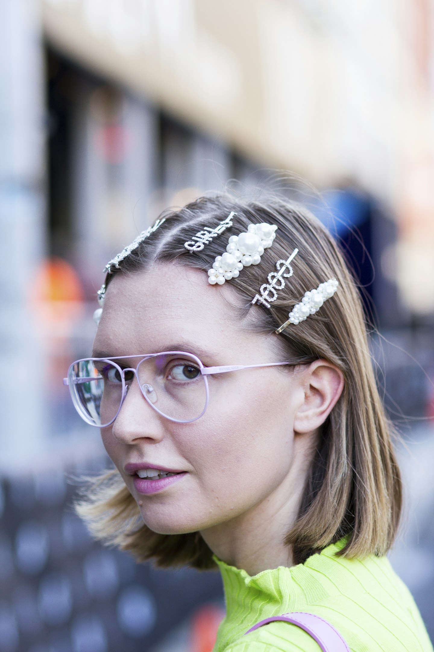 pearl hair clips new york fashion week