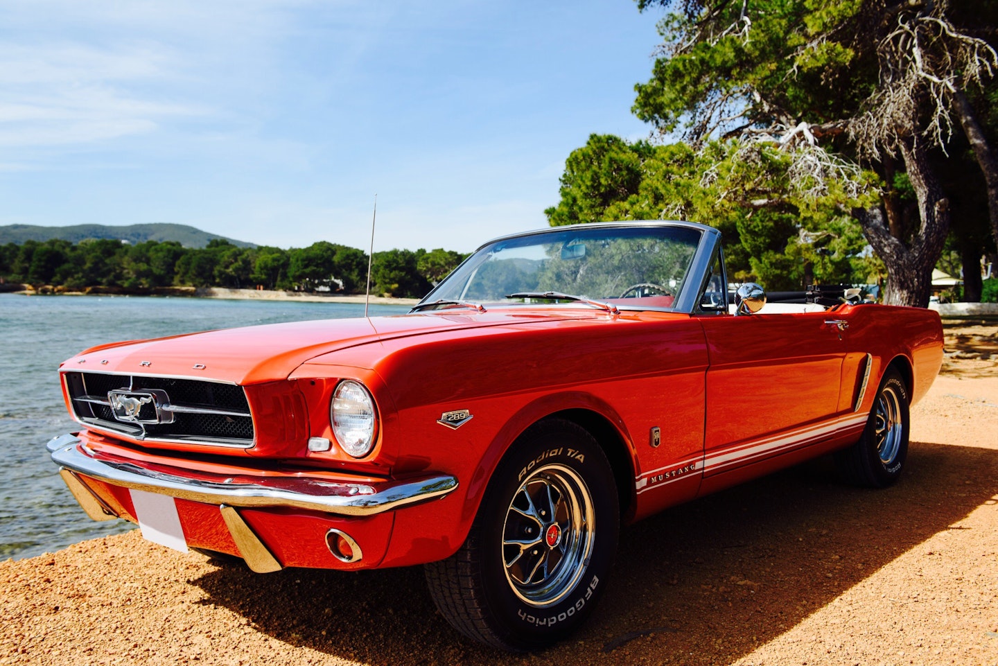 Mustang tour around the Island