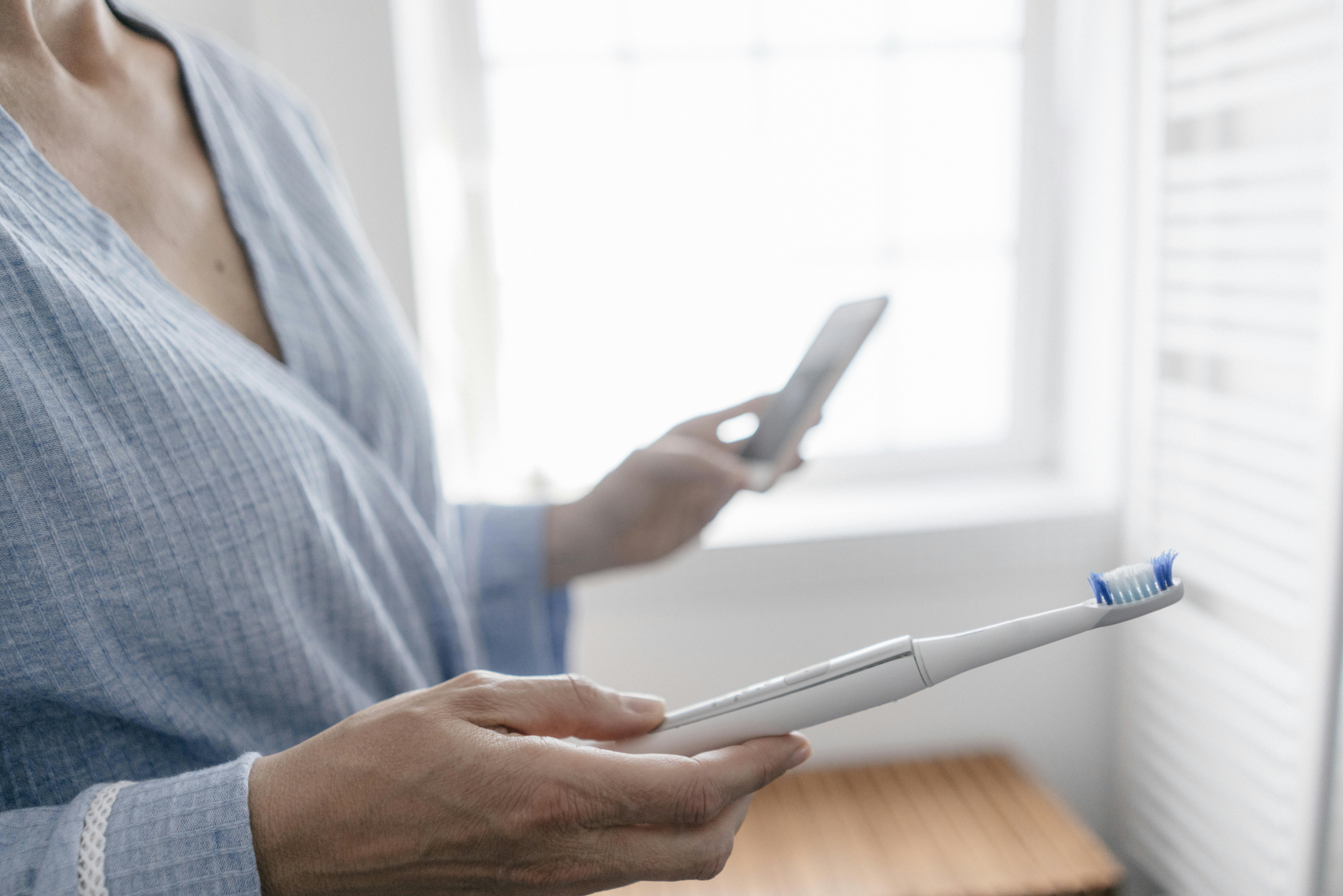 Using An Electric Toothbrush To Masturbate Could Traumatise Your Vagina Grazia