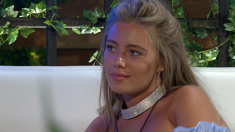 Love Islands Tyne Lexy Clarson Throws Shade At Former Co Stars 🐍 Trendradars Uk 