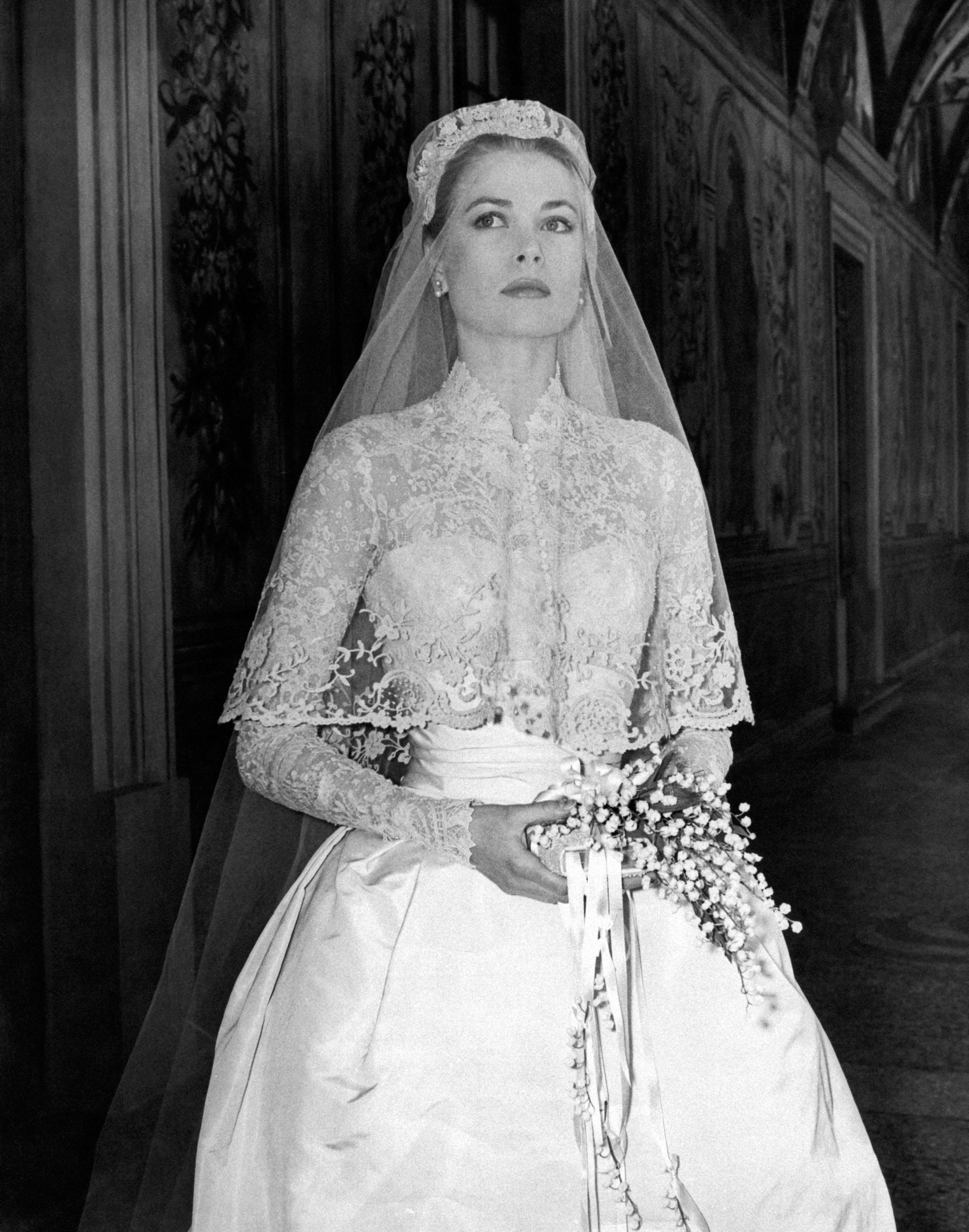 Grace Kelly s Style 12 Iconic Fashion Moments Grazia