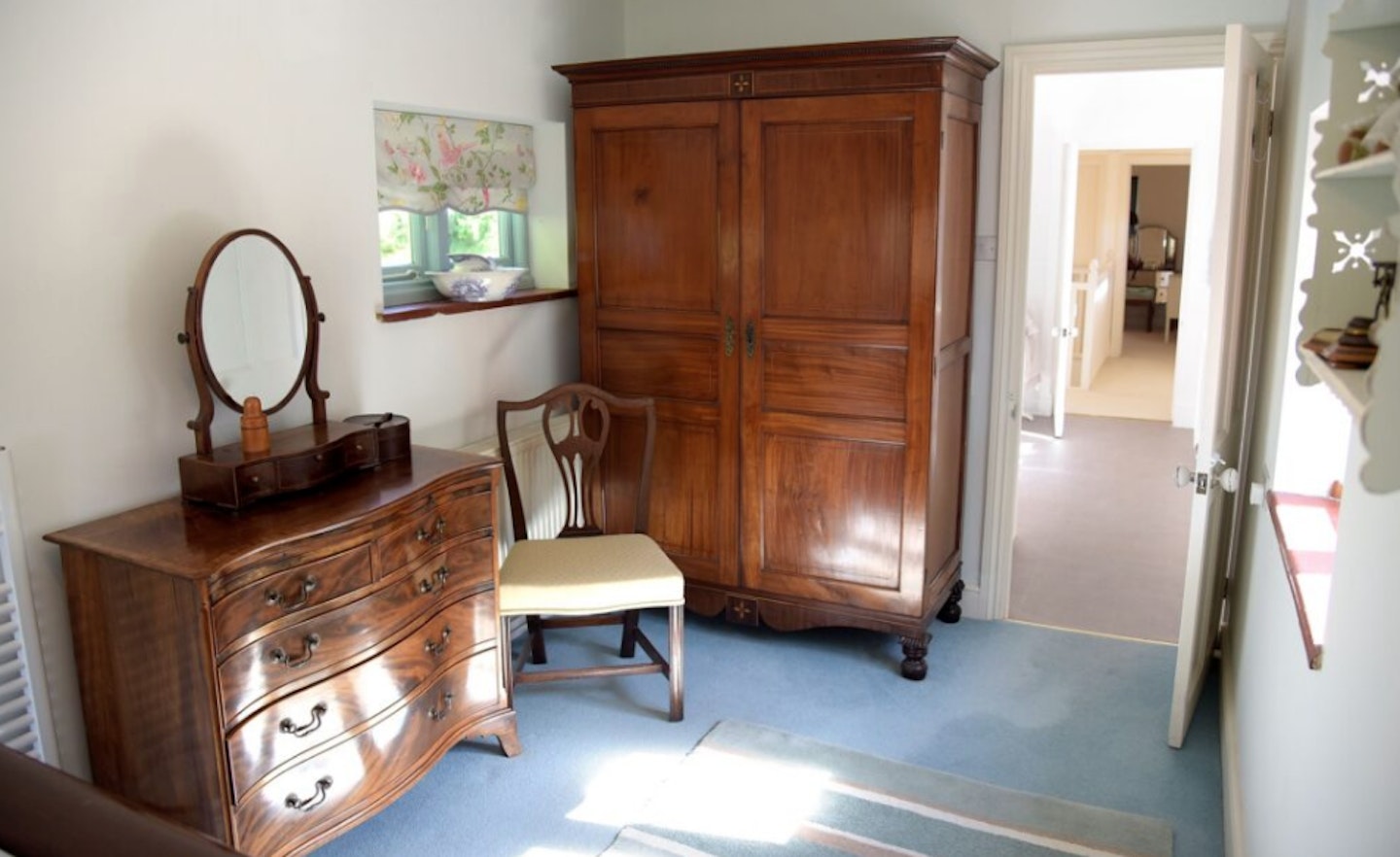 Amberly-room