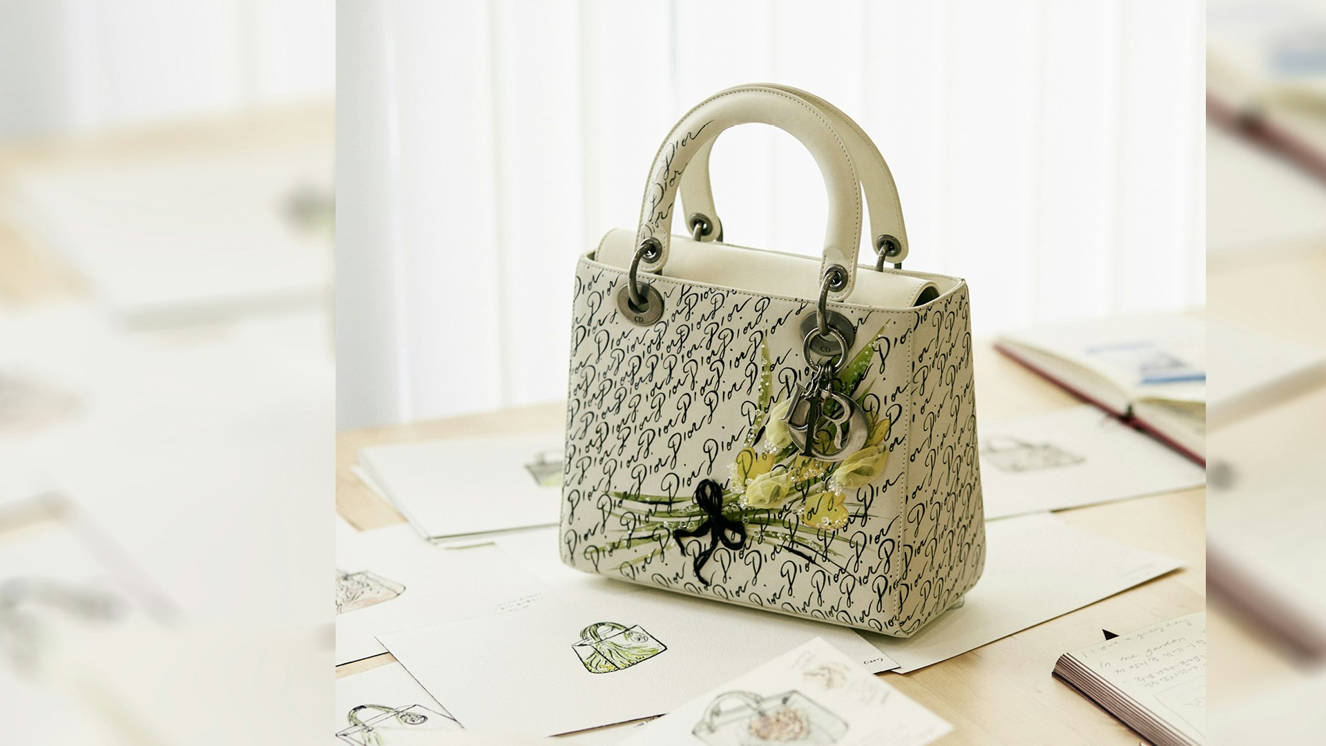 Dior Enlists 11 Women Artists to Create Chic New Handbag Collection -  Galerie