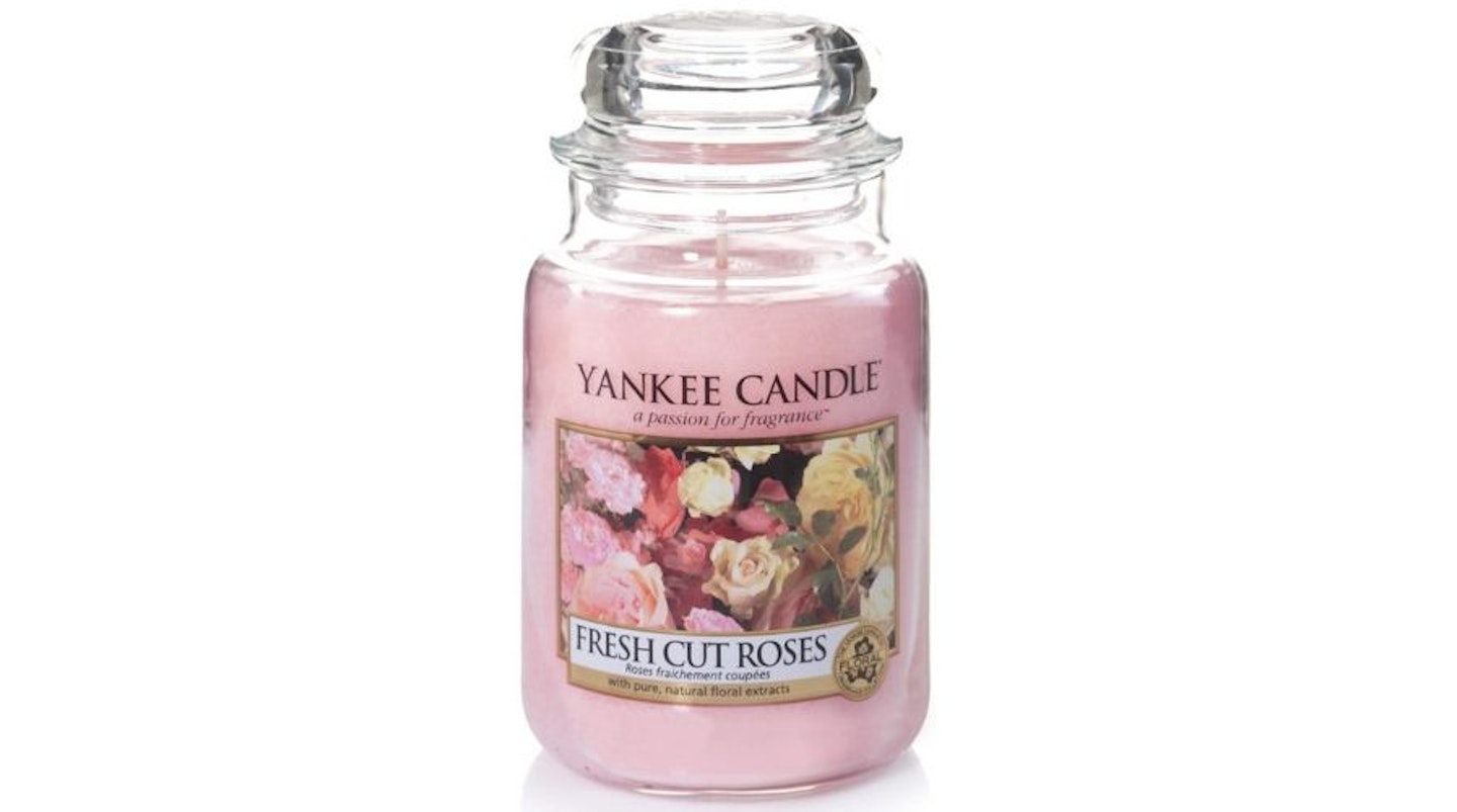 Yankee Candle Large Jar Scented Candle, Fresh Cut Roses