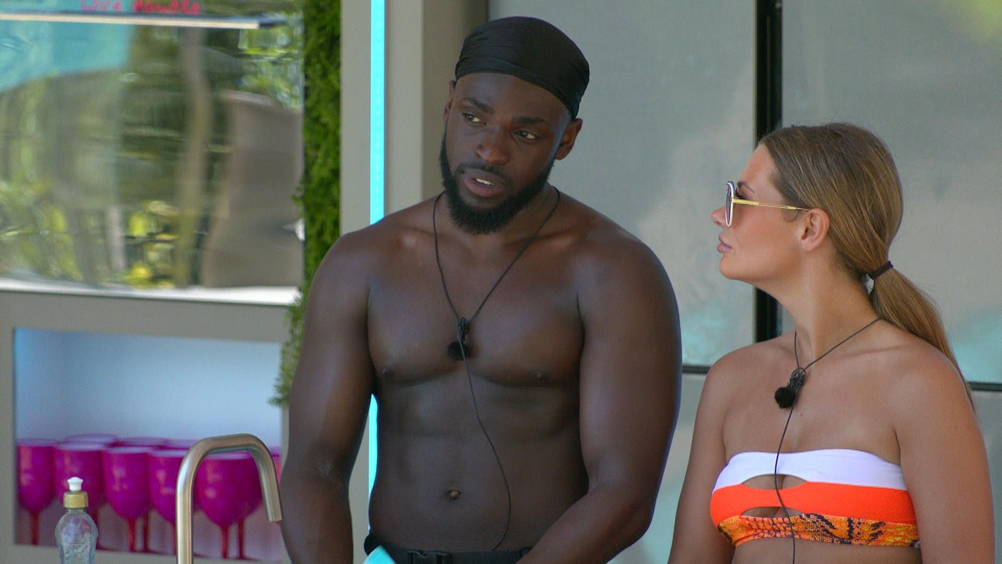Shaughna and Leanne react to being single in the villa