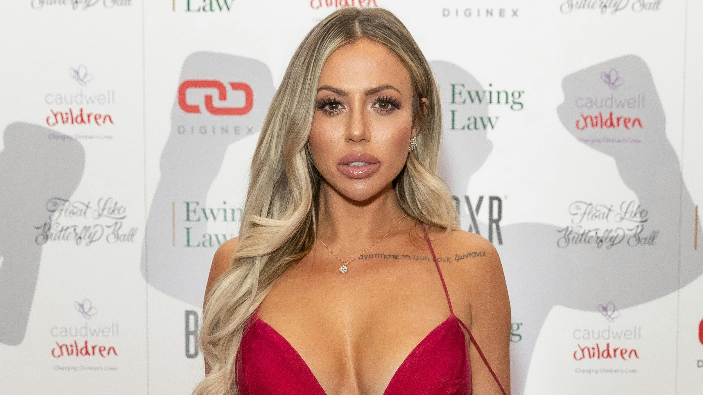 Holly Hagan shows off extreme hair transformation and it s beautiful