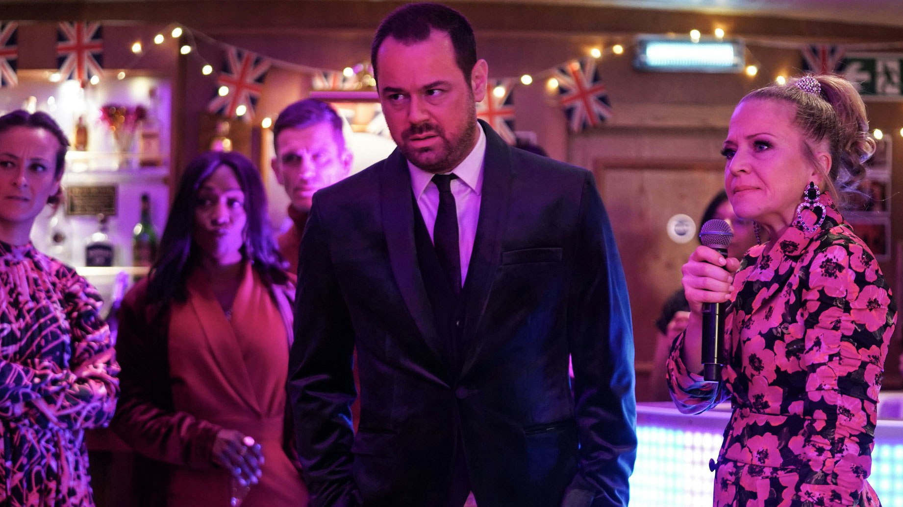EastEnders Spoilers Who Will Die On The Thames Boat Party eastenders-spoilers-who-will-die-on-the-thames-boat-party
