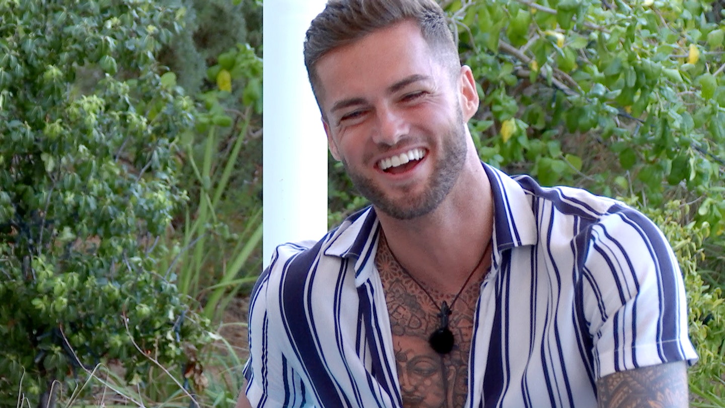 Shaughna and Demi date new Islander Jamie