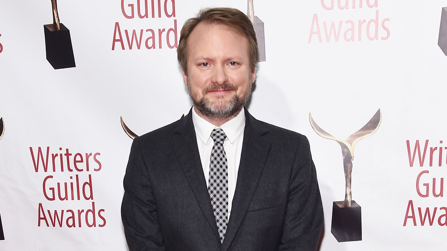 Rian Johnson wants to return to Star Wars, spills details on