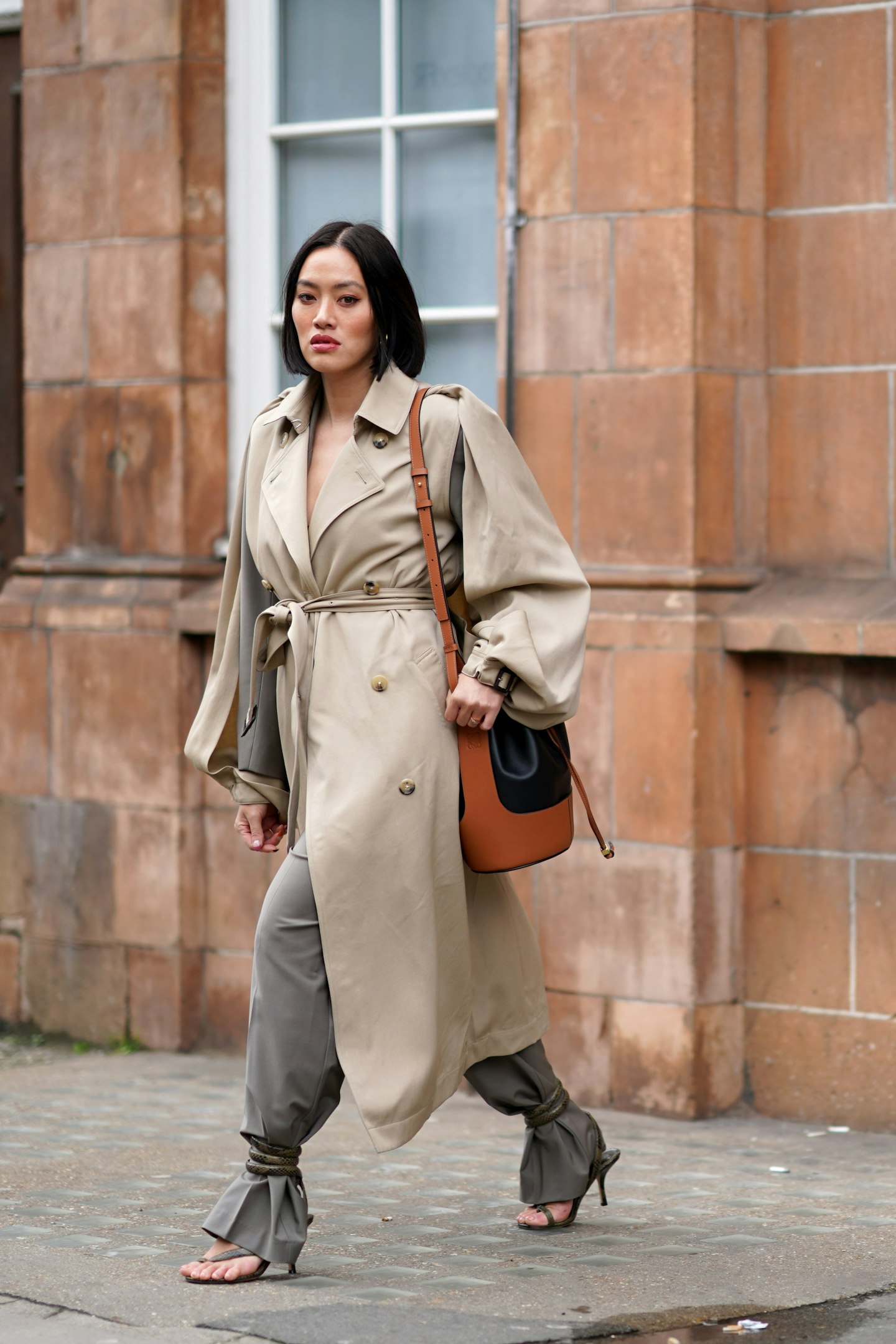 Tiffany Hsu beige street style 