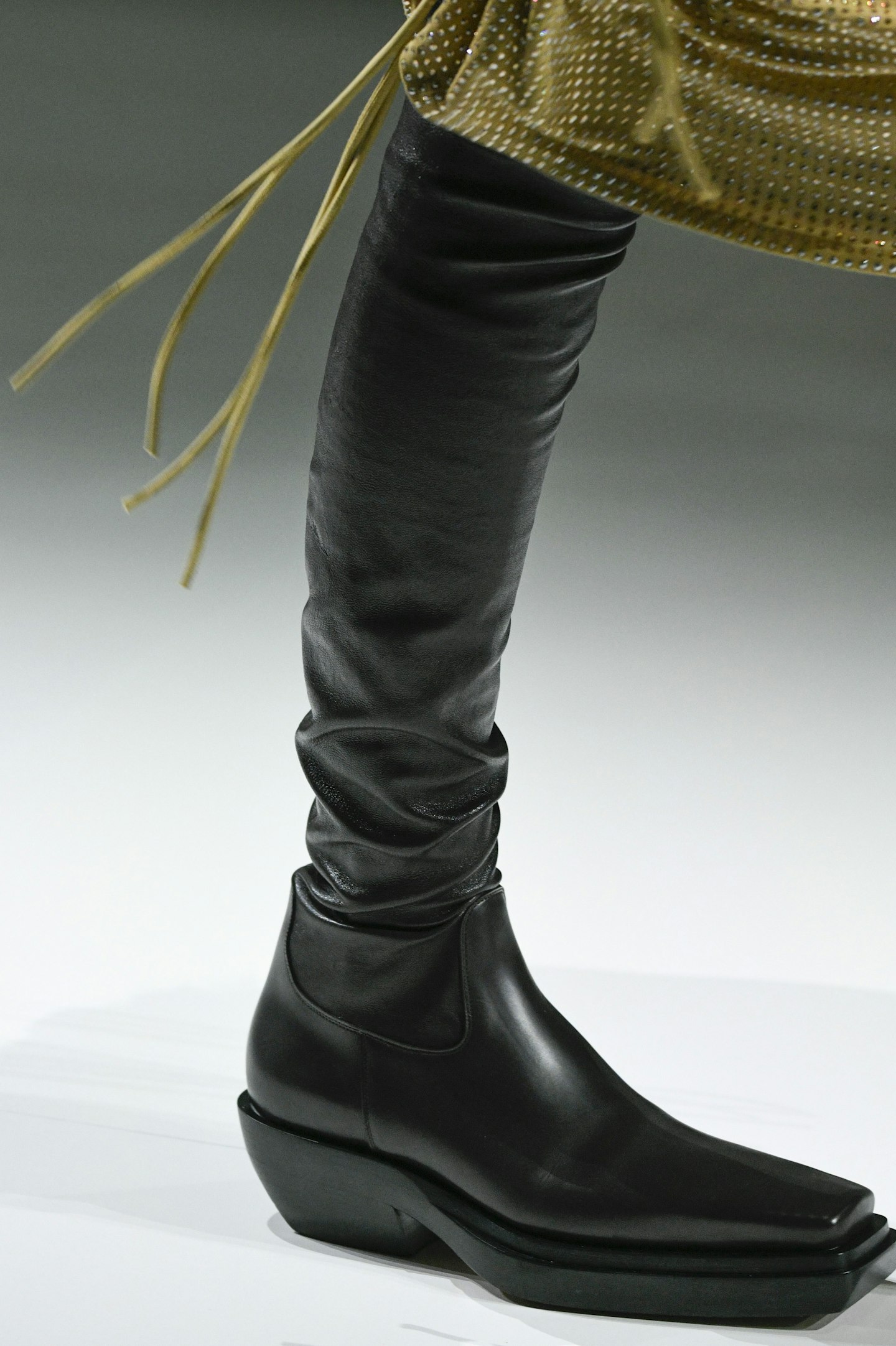 Bottega-Veneta-aw20