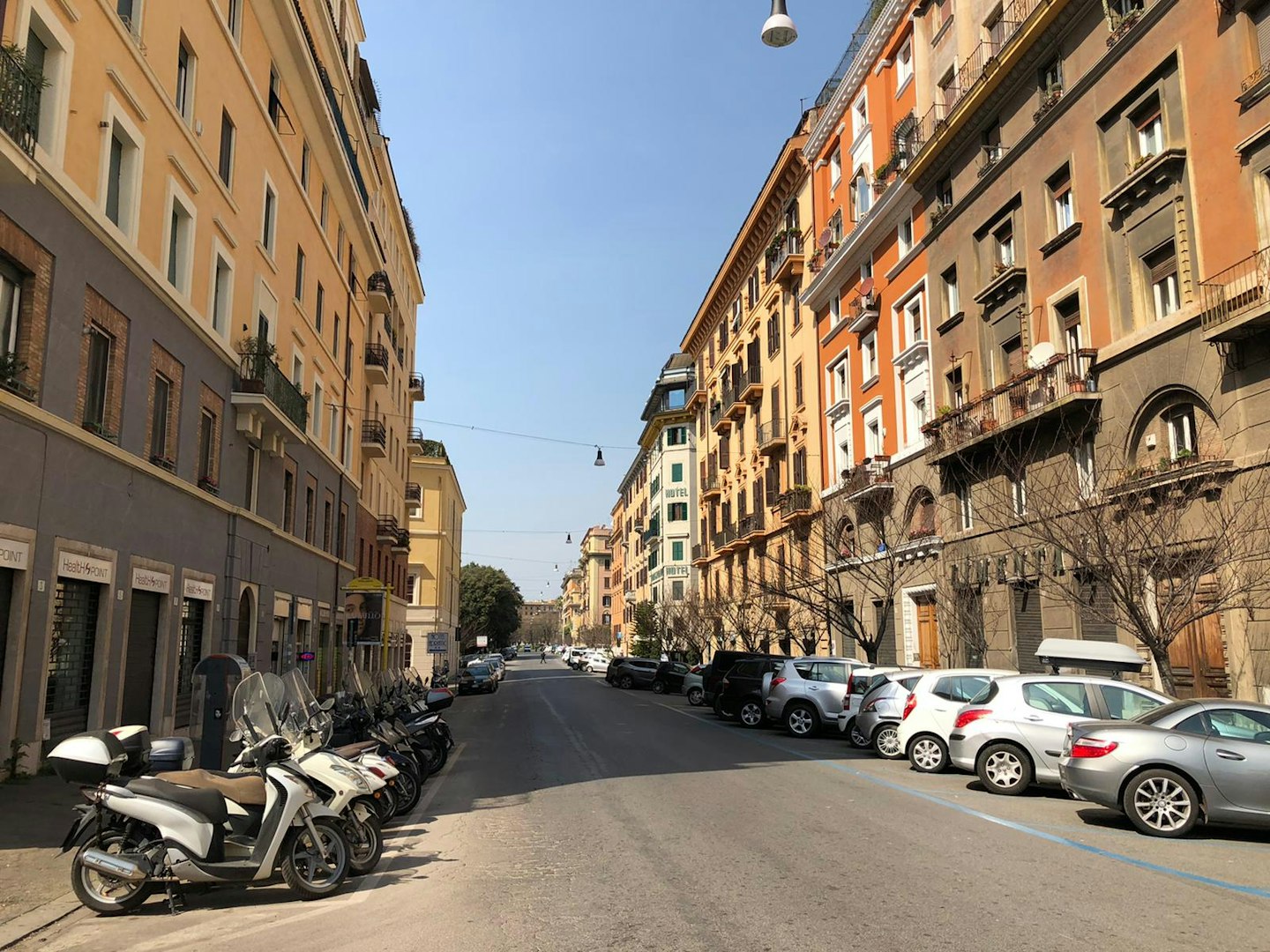 The abandoned streets in Rome
