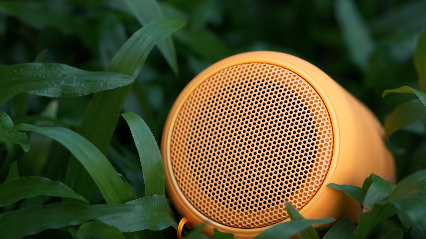 outdoor speakers