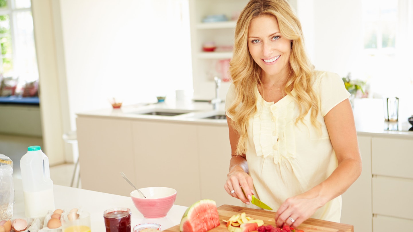 Woman-preparing-healthy-snacks