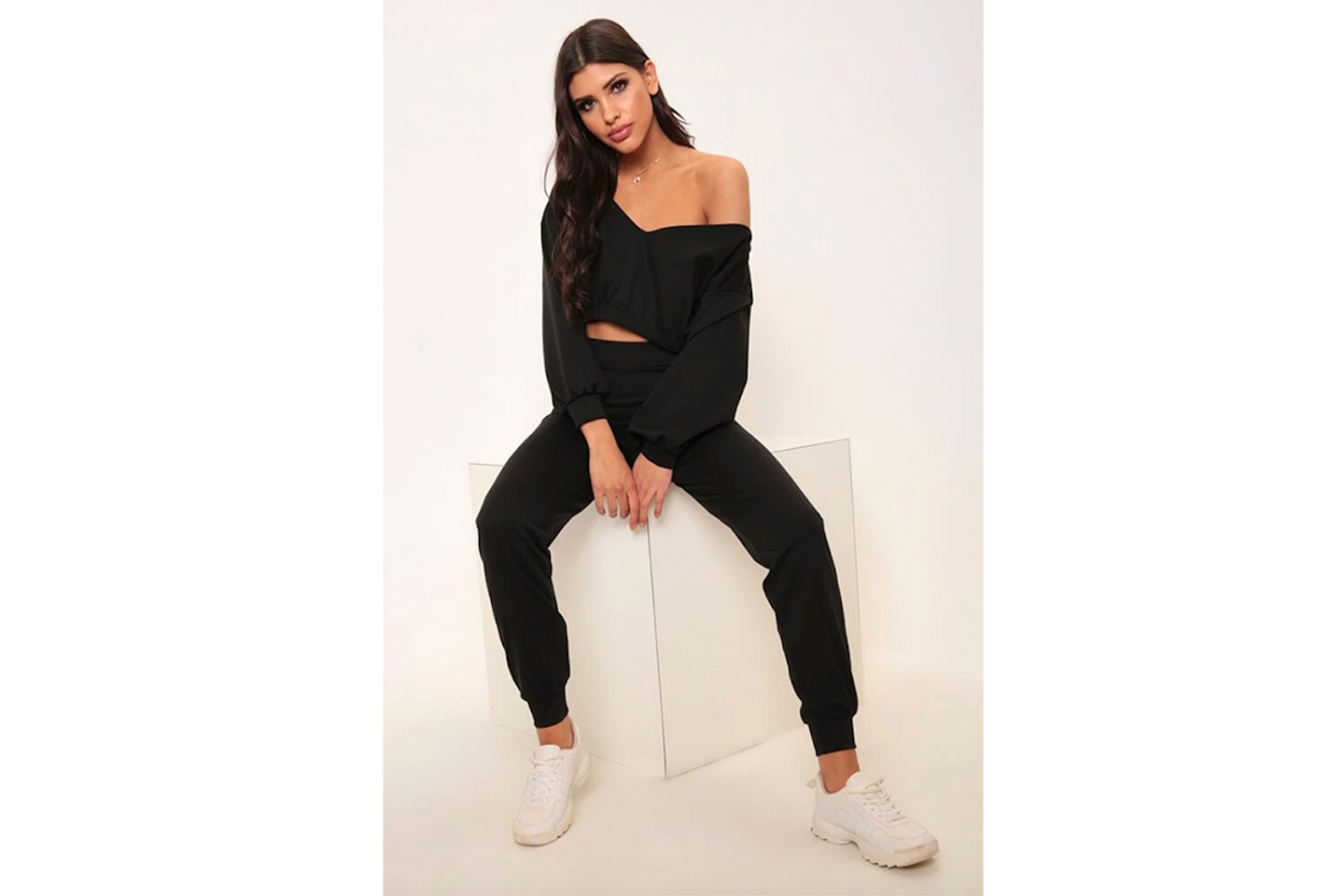 HURRY! 99p DELIVERY  ENDS SOON   Watch Video Long Sleeve V-Neck Lounge Set