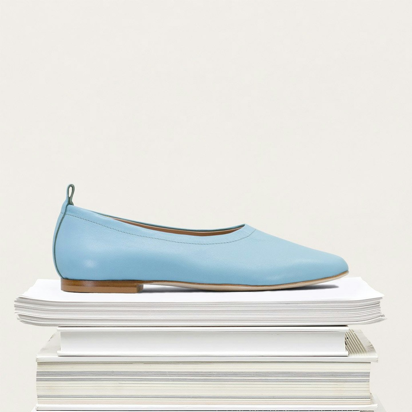 ESSu0112N THE LABEL, The Foundation Flat, £151