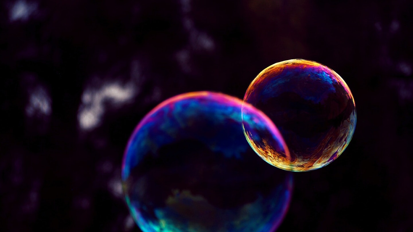 Intersecting bubbles