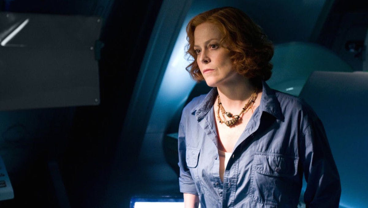 Avatar Sequel New Image Of Sigourney Weaver On Set