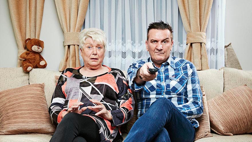 Gogglebox's Jenny and Lee shock fans with 'scary' lockdown photo 😂 |  Entertainment | Heat