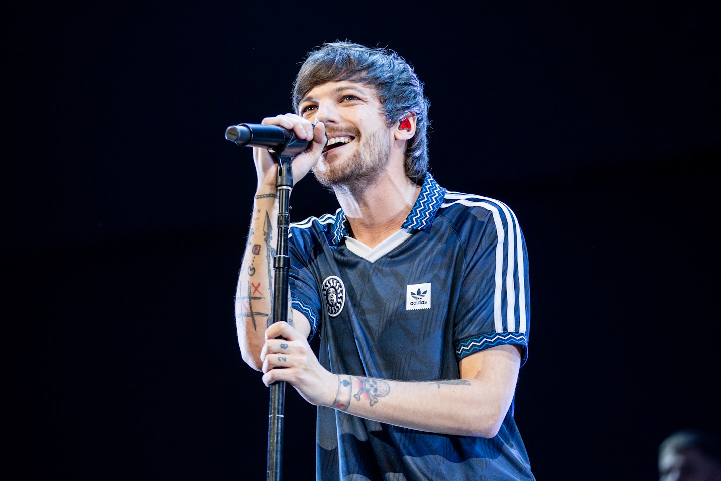 Louis Tomlinson on X: Recorded a special acoustic version of Two
