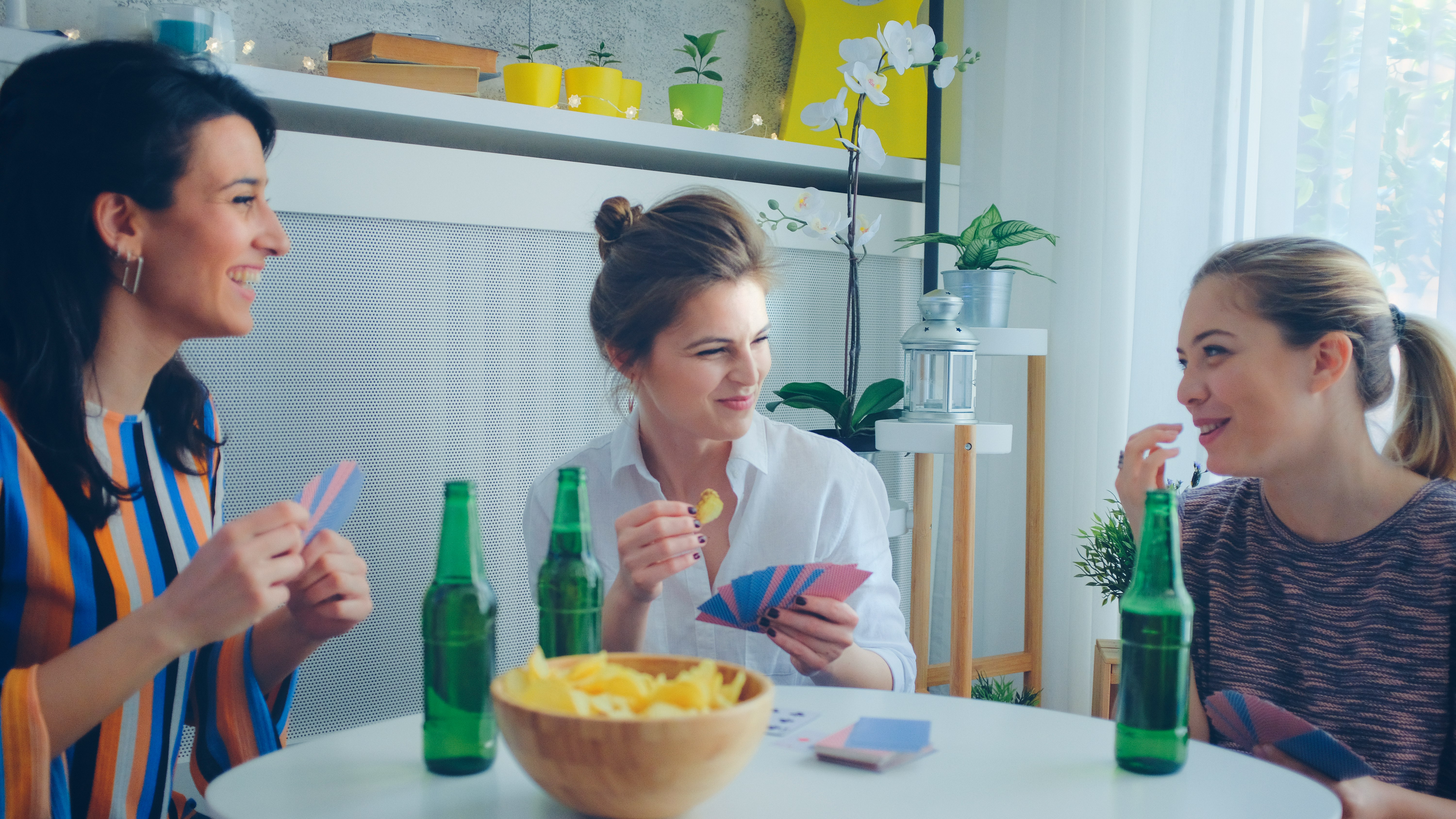 Intoxication Game 5 Of The Best Drinking Games To Play With Cards