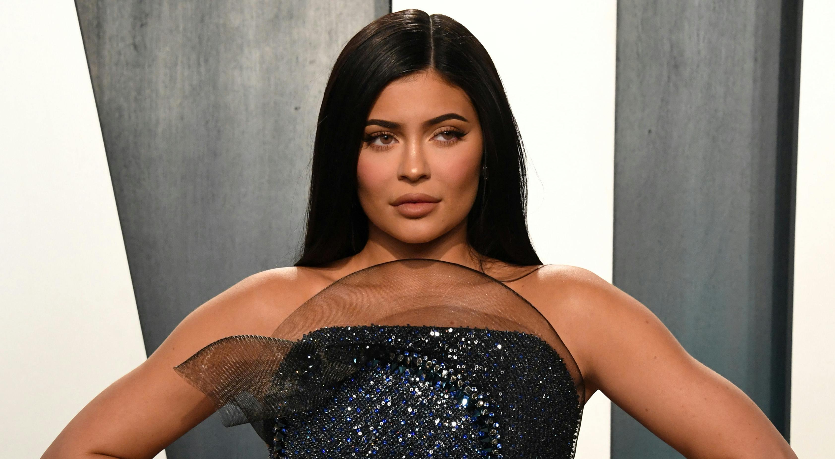 Nỗi sợ hãi trong tù của Kylie Jenner bị làm nhục