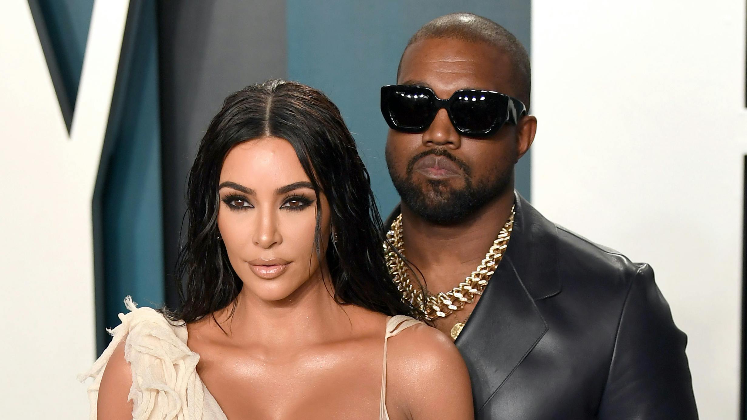 Kanye West pays tribute to Kim Kardashian with bizarre snap as she