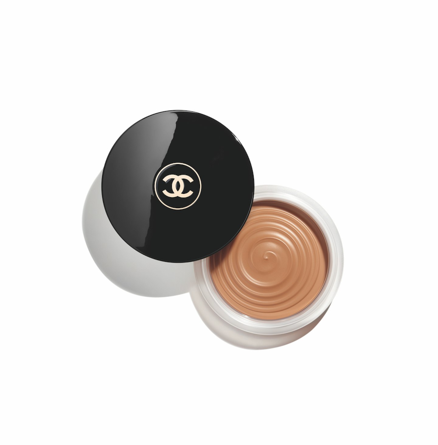 Nicola Peltz Chanel Les Beiges Healthy Glow Bronzing Cream