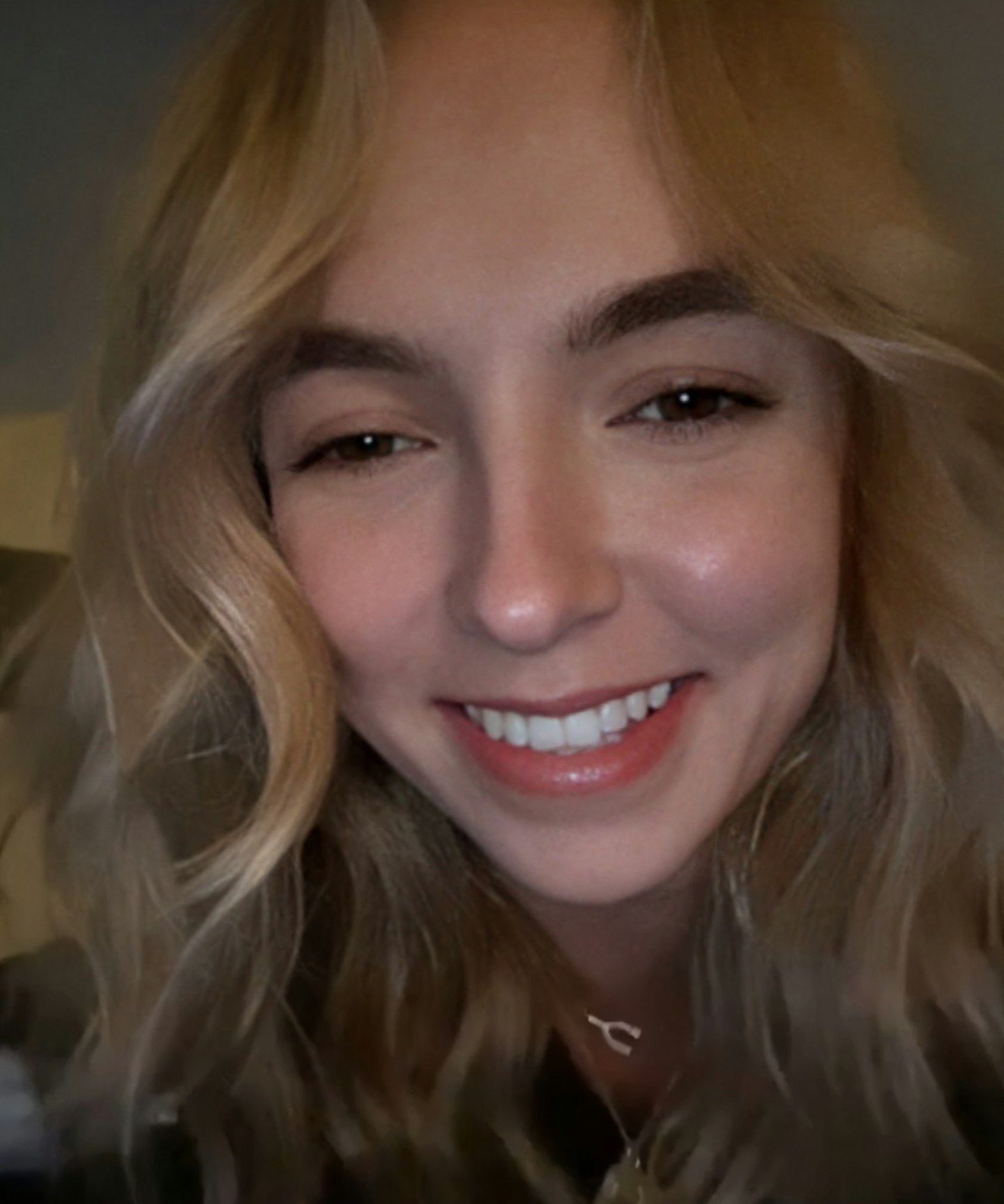 Jodie Comer eyebrows