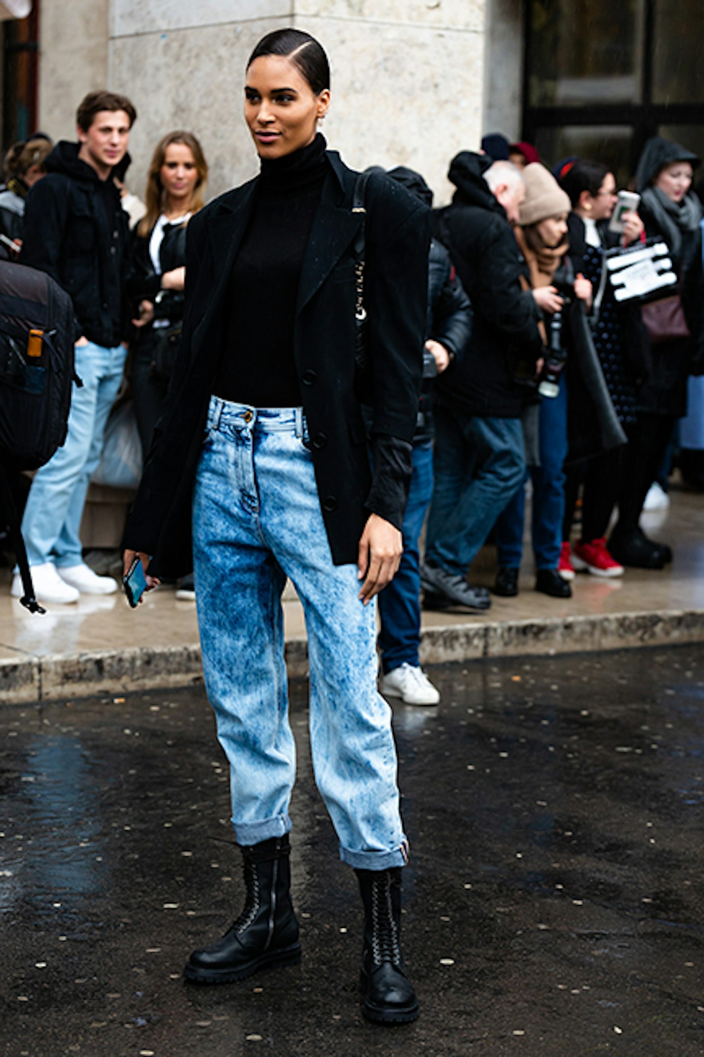 how to bleach jeans - DIY denim