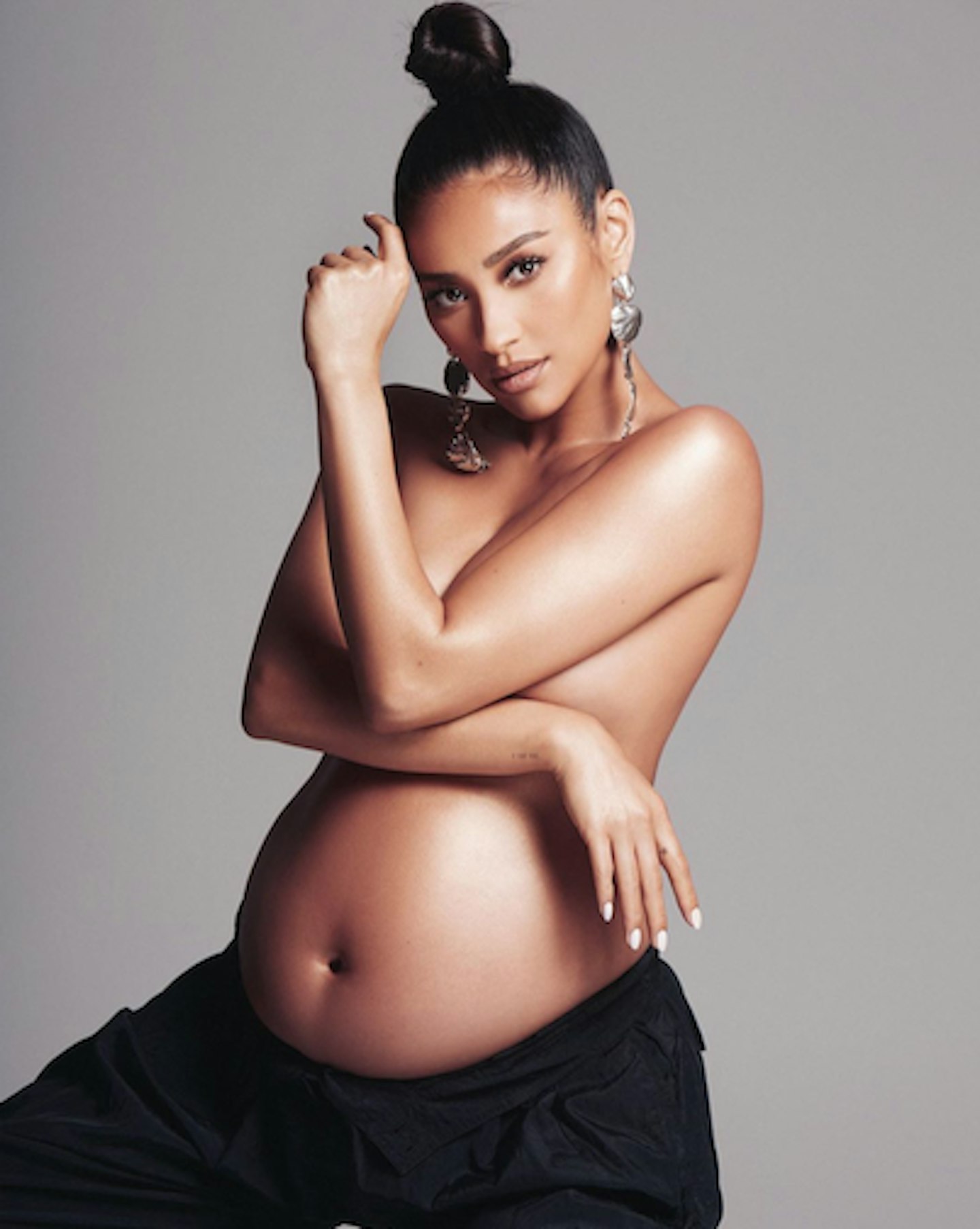 Shay Mitchell Pregnancy Announcement