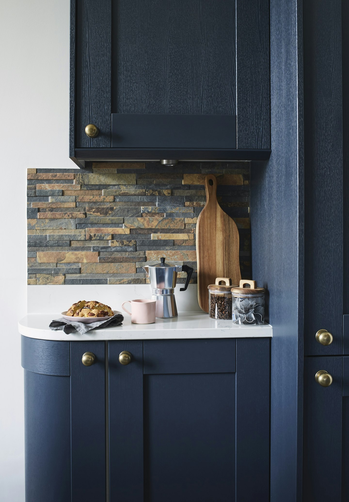Milton Midnight Kitchen with navy cupboards and white marble tops