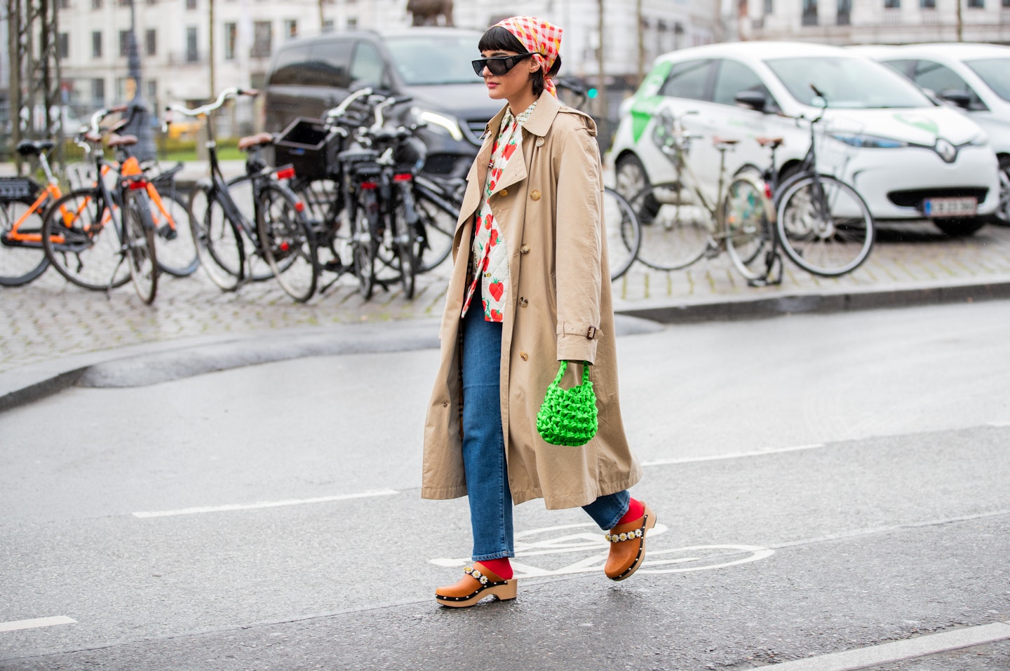 why are clogs popular