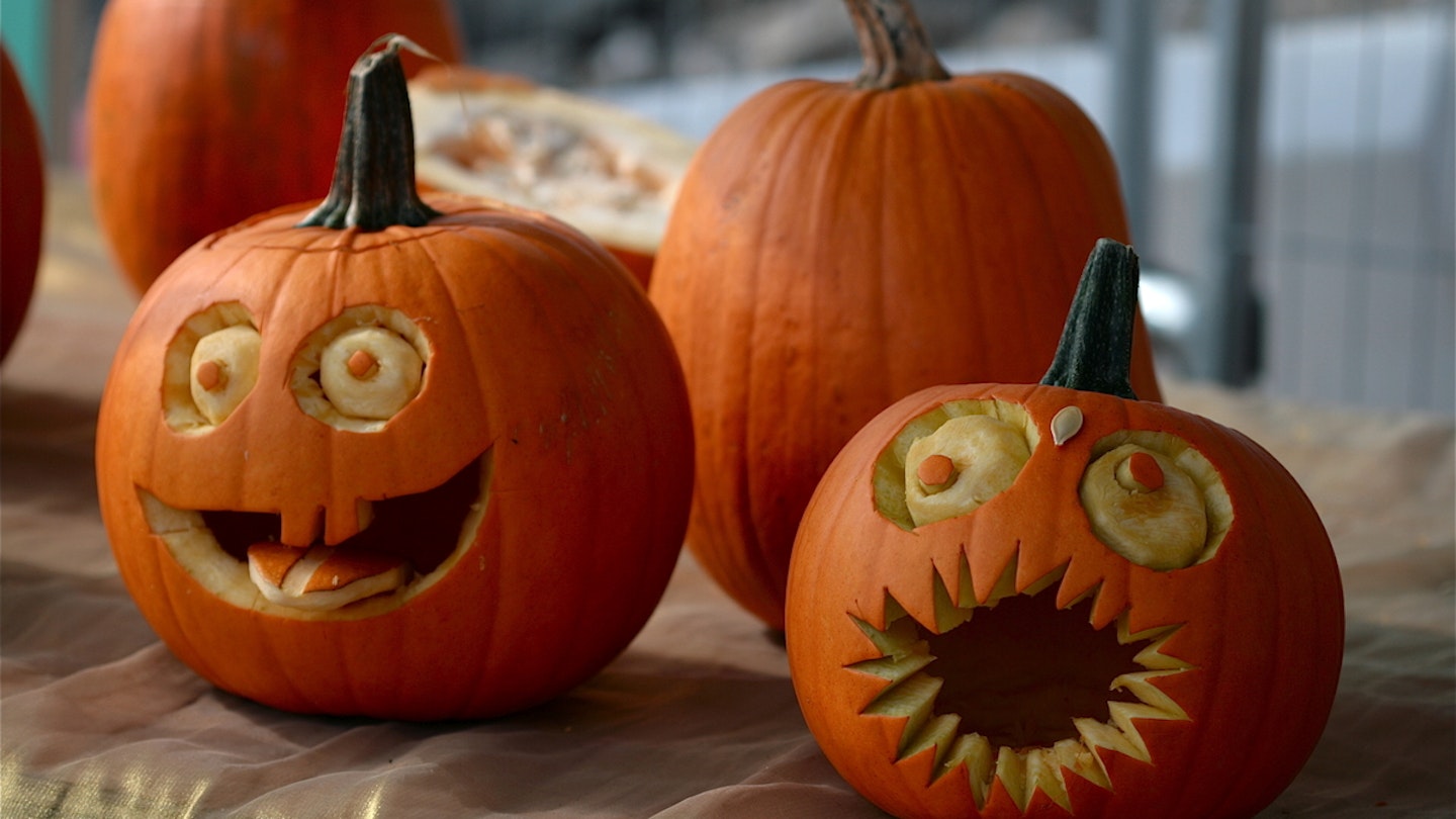 How to carve a pumpkin for Halloween - pumpkin carving tips and tricks