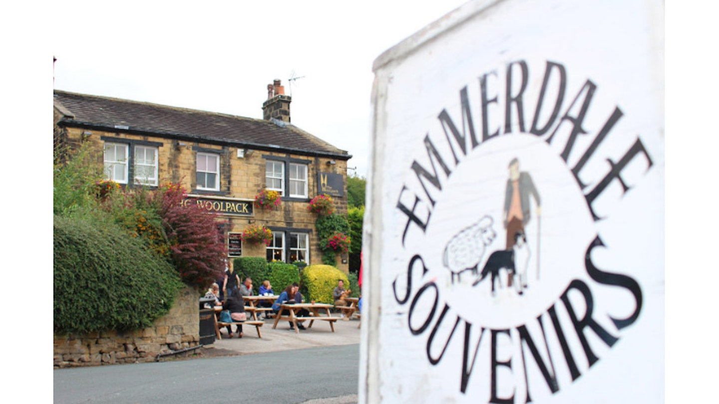 Emmerdale Classic Locations Bus Tour for Two