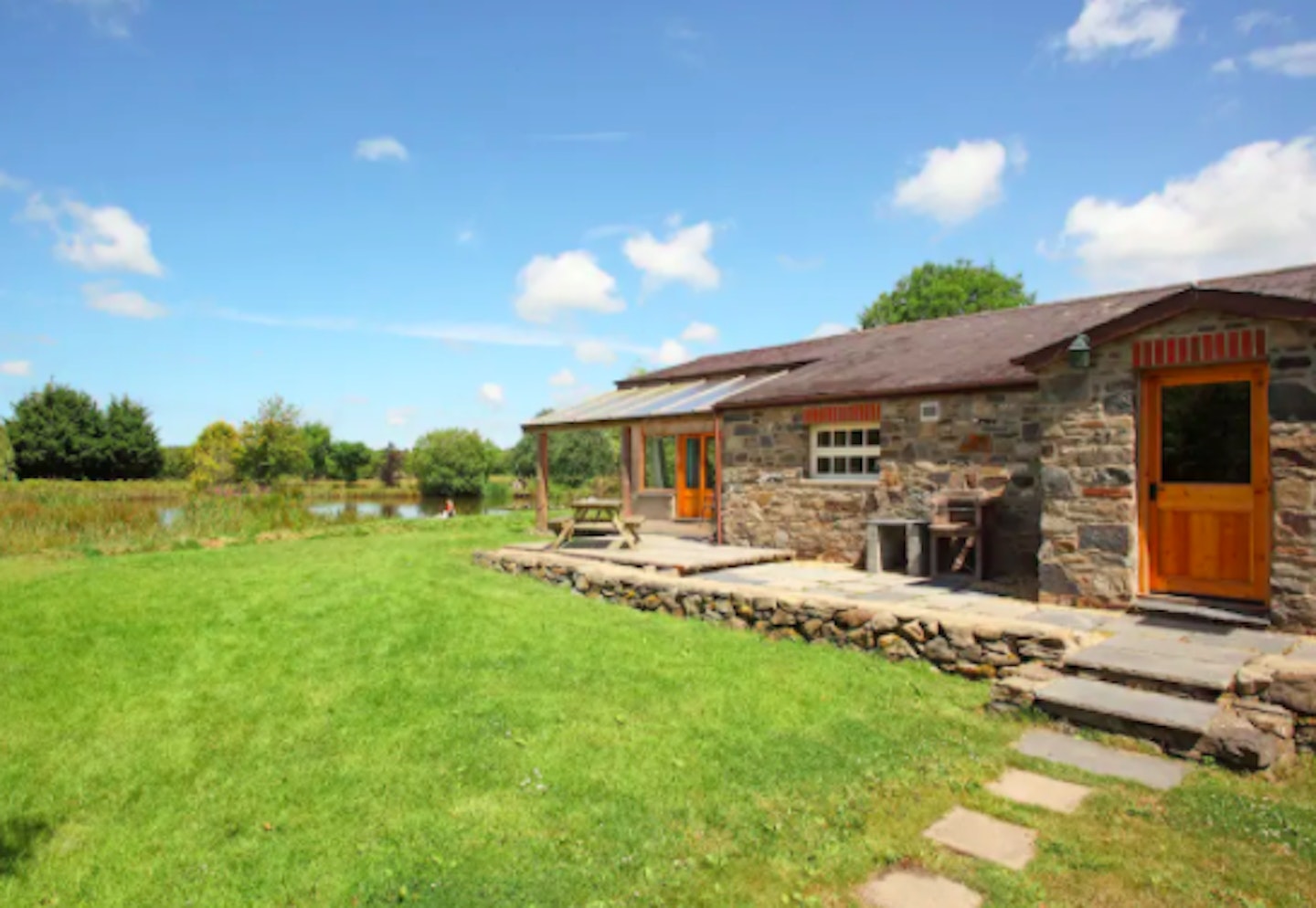 The Best Dog Friendly Airbnbs - Grazia