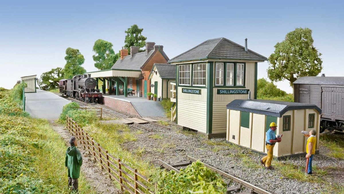 Rails Model Examples The essentials you need for building a model rail layout | %%channel_name%%