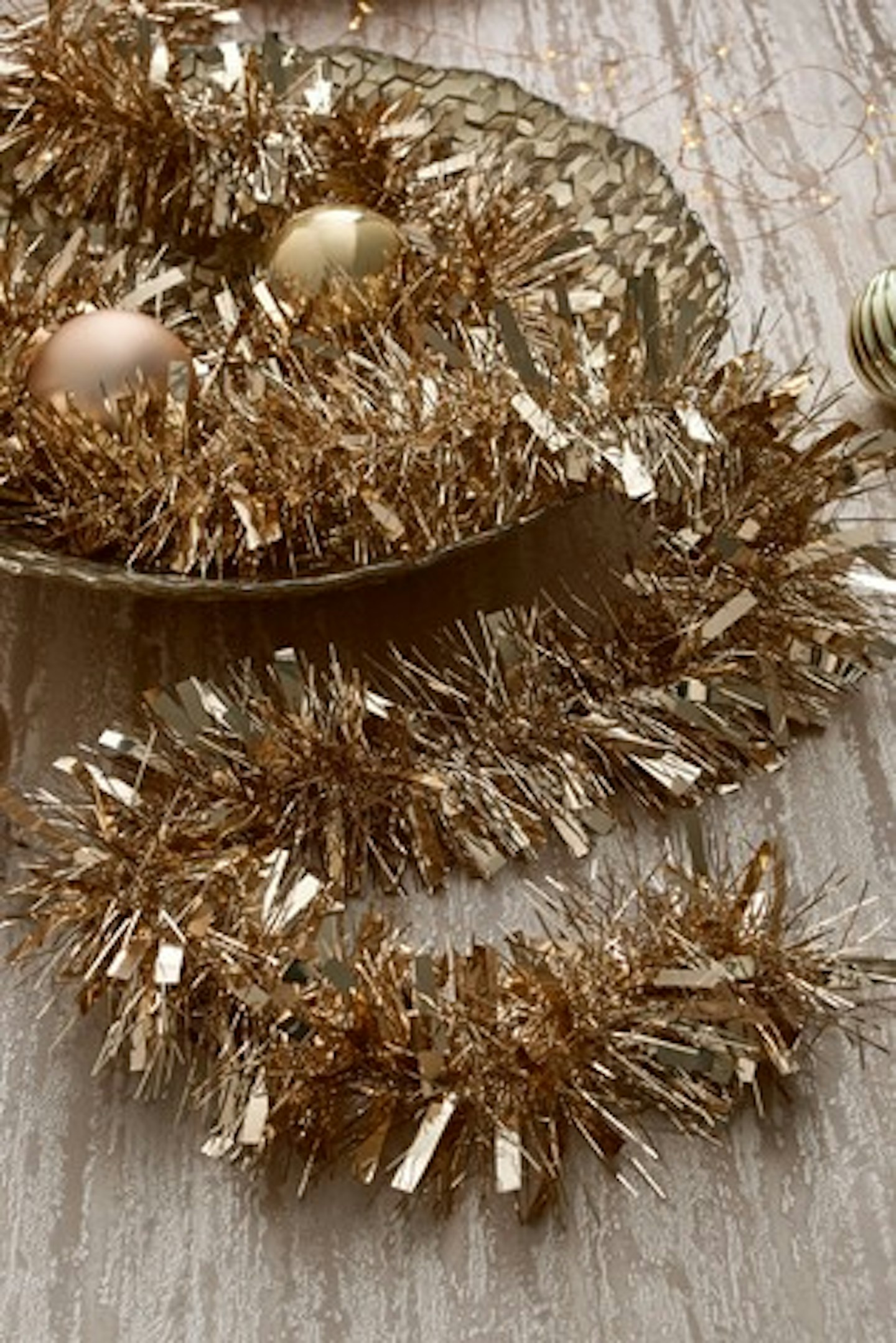 Christmas 2020: Christmas Tree Decorations Trends - Glamour