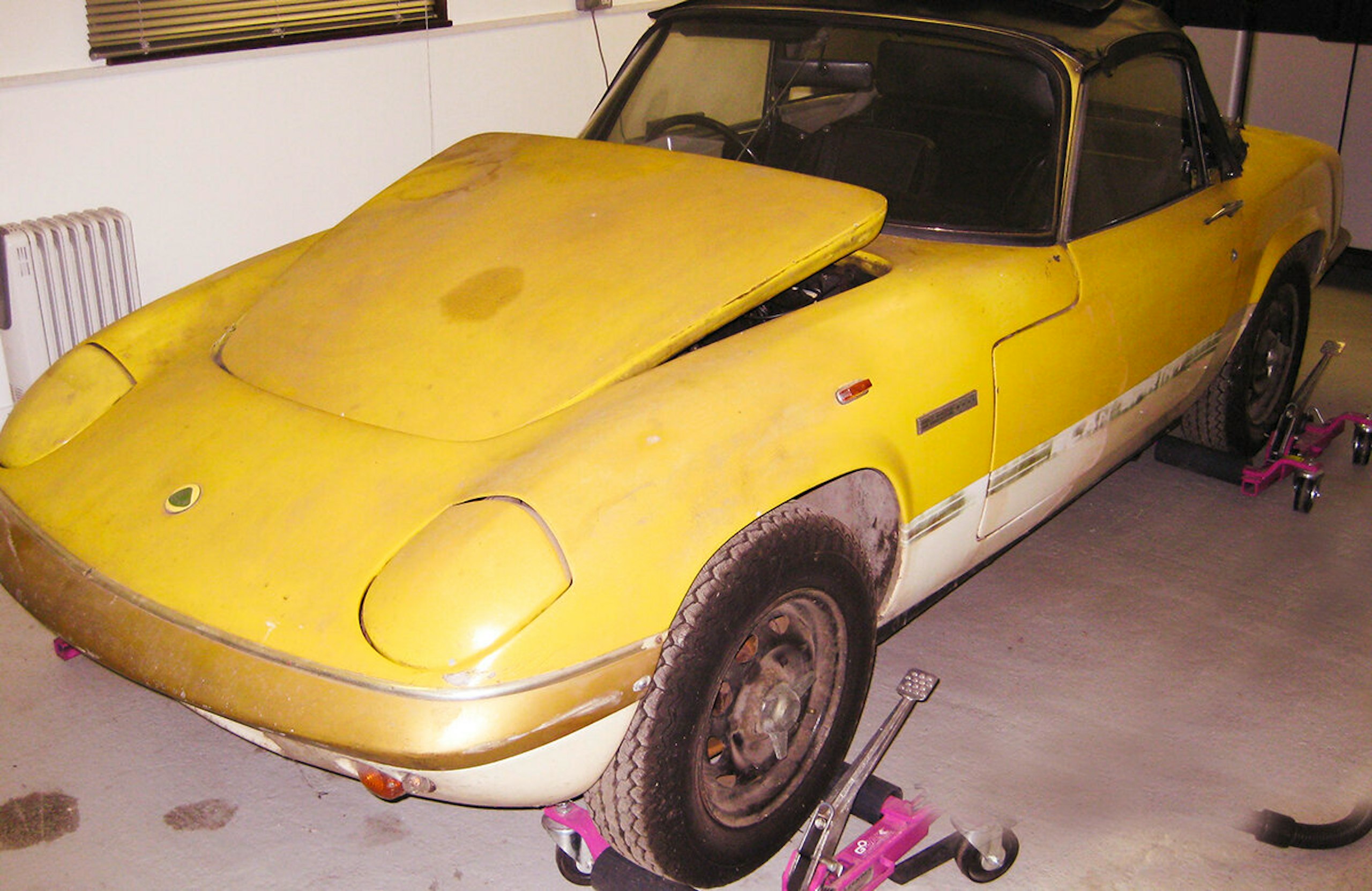 After initial rescue the Elan spent three years in another barn – here it is in 2006