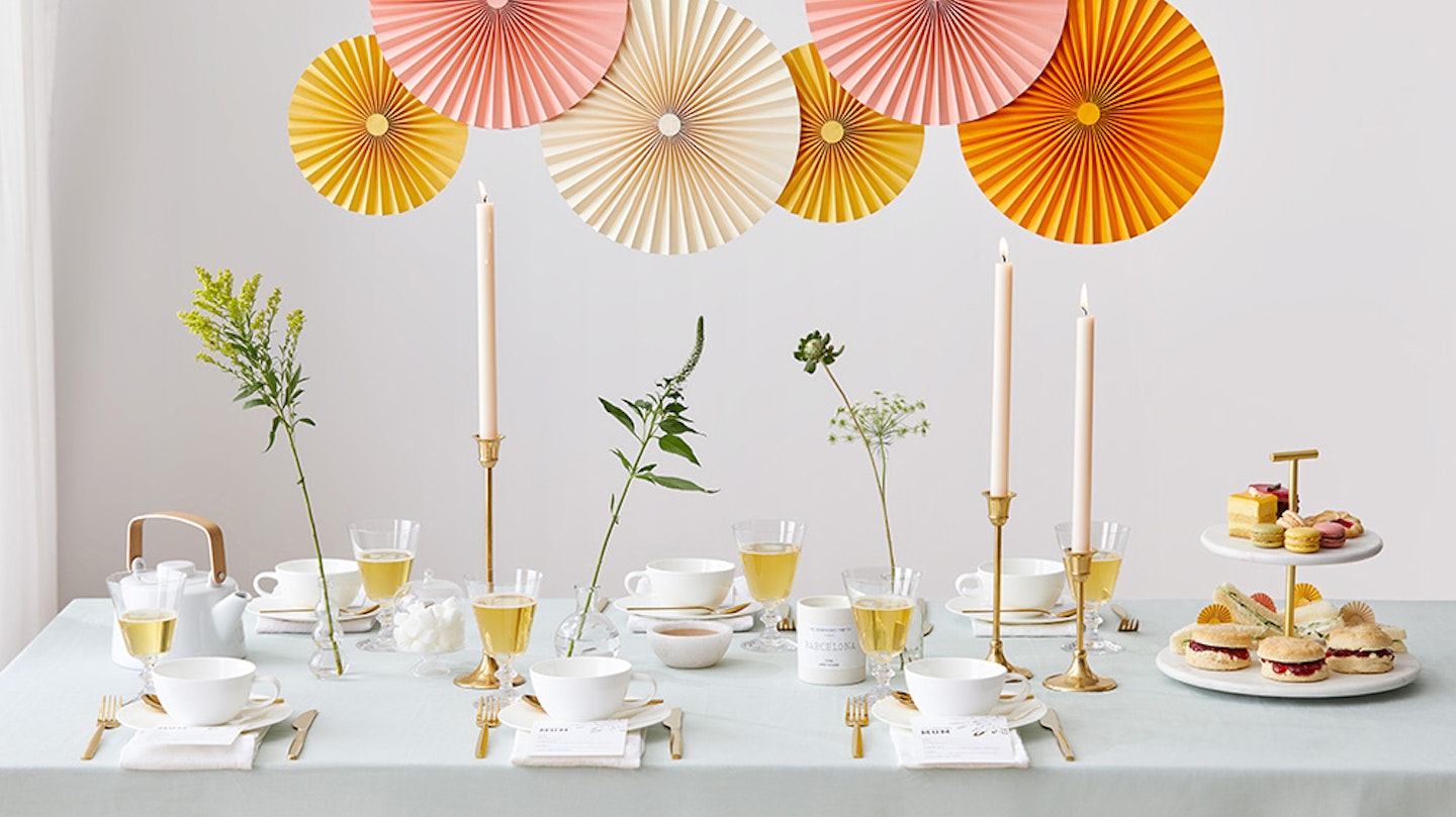 Tablescaping paper fans