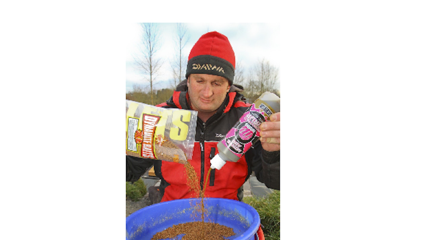 WHAT BAITS TO USE WHEN METHOD FEEDER FISHING