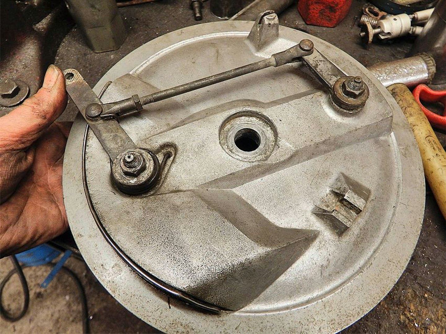 How to: set up a twin-leading-shoe brake