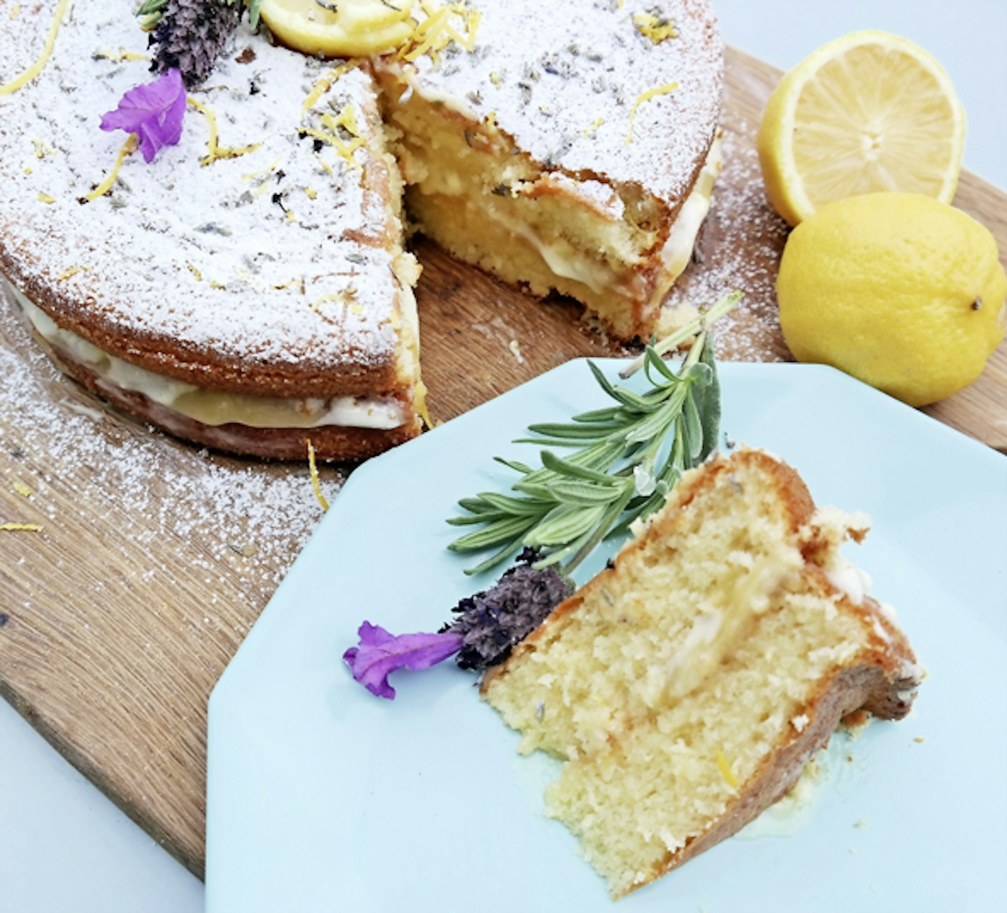 How To Make A Lavender Topped Cake
