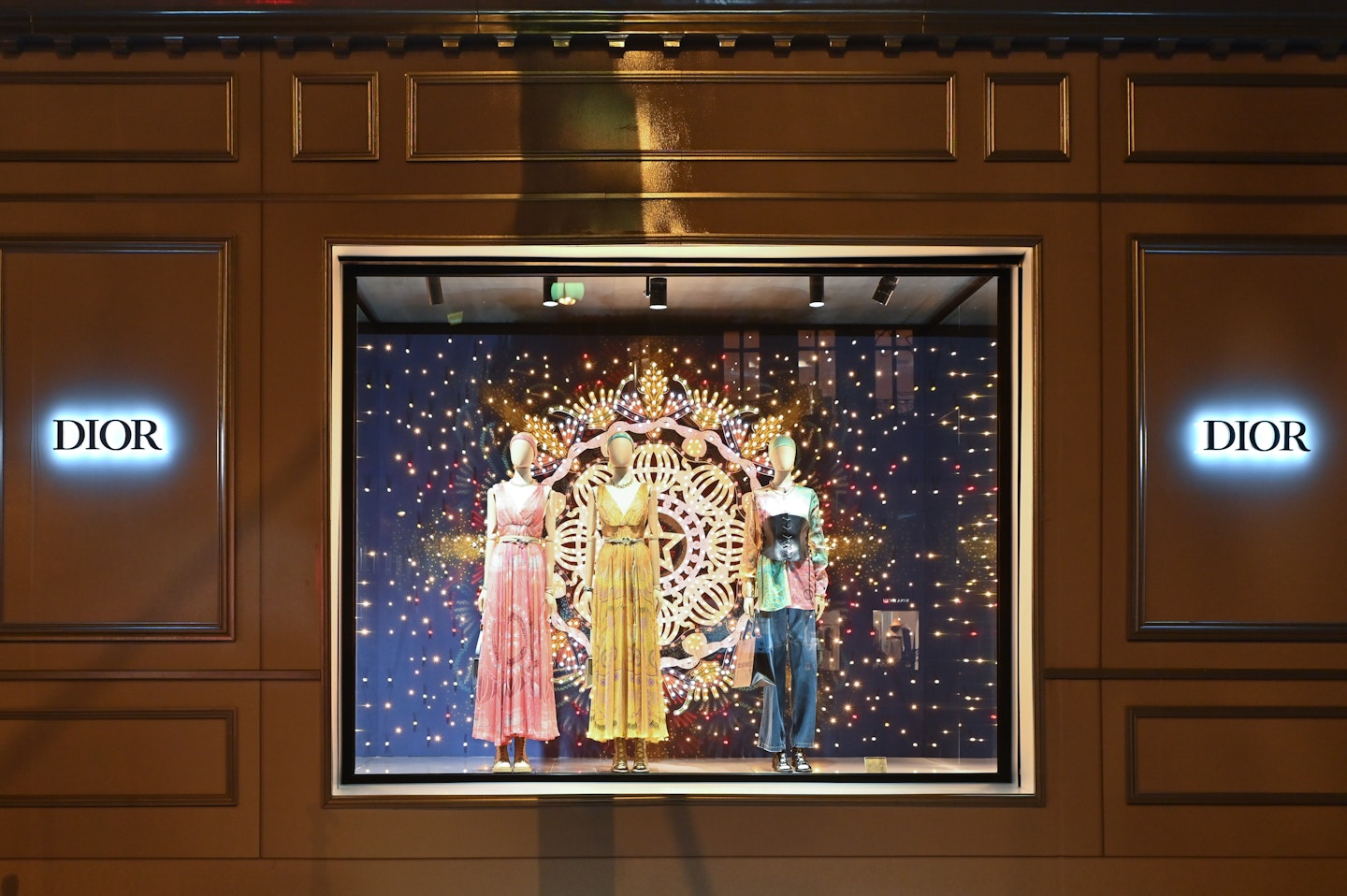 2020: Best Christmas Window Displays From Around The World