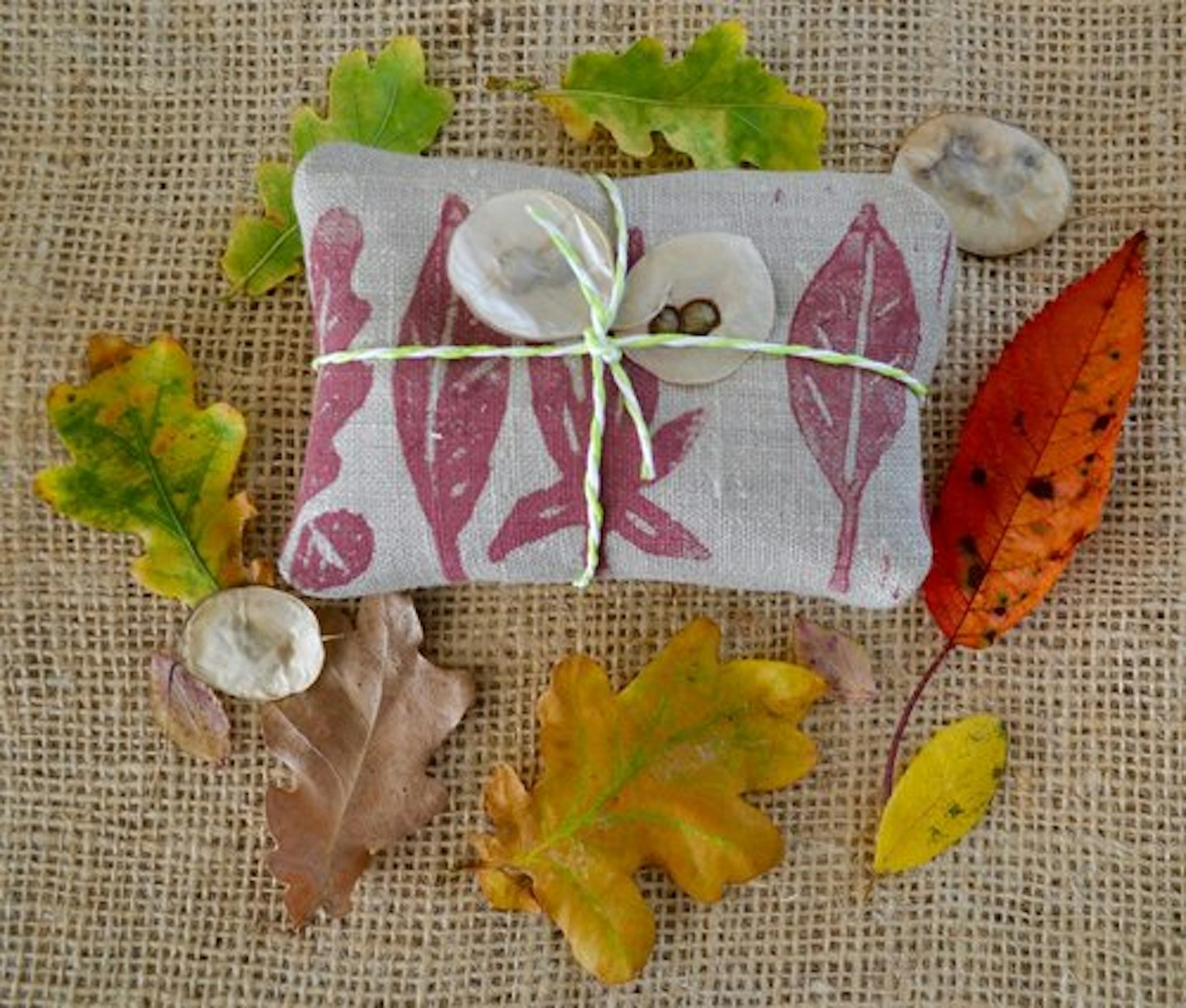 Craft Ideas | How To Make Eco Friendly Gift Wrap