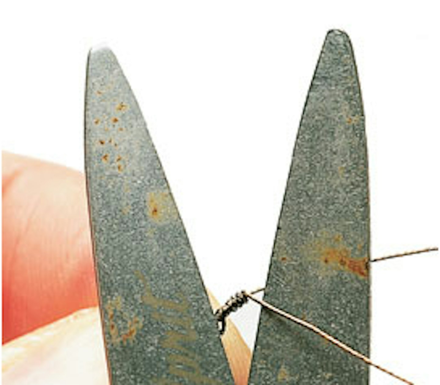 5. Trim off the tag end as close as you can to the whippings using sharp, reliable wire cutters.