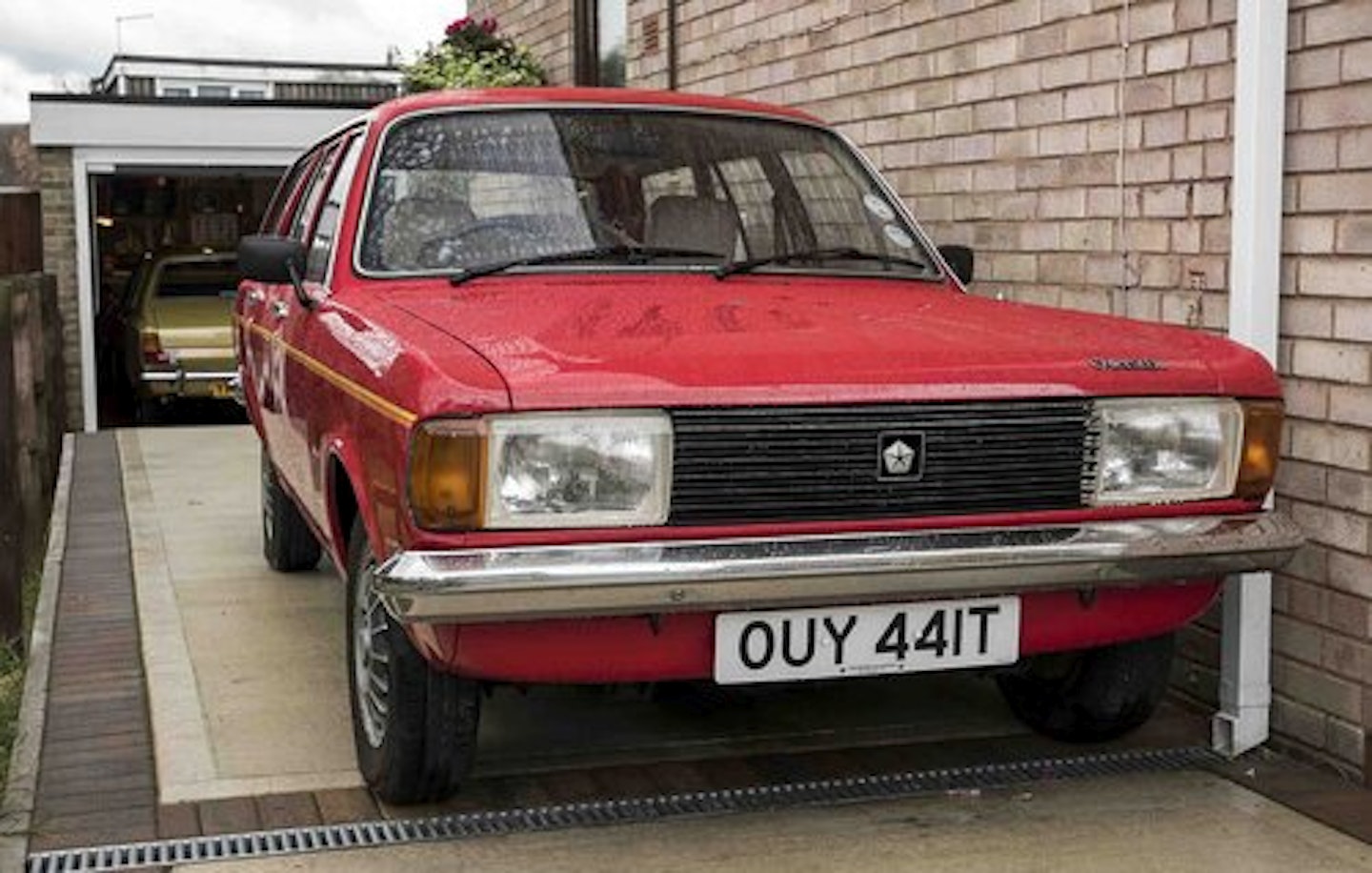 RESTO HERO - HILLMAN AVENGER